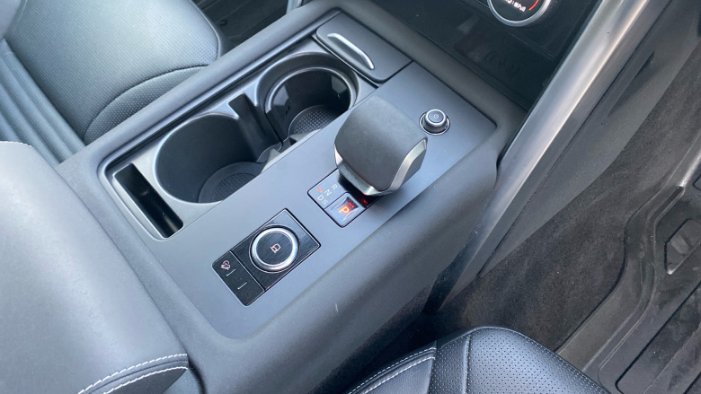 Land Rover Discovery Diesel 3.0 D300 R-Dynamic SE Commercial Auto